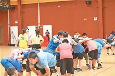 中国孩子不能再胖了！每4个小学生中就有一人超重