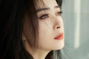 蒋欣白玉兰奖耀眼夺目，事业拼劲十足，爱情路上仍孤独