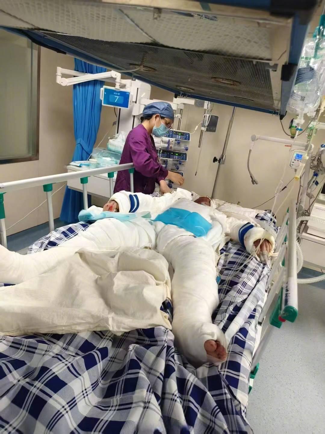 浙江绍兴一男子帮邻居关煤气罐遇闪爆 家属：全身89%烧伤仍在危险期