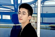宋佳捧他，李小罩他，颜值一般却总有大牌搭档，他到底靠啥本事？