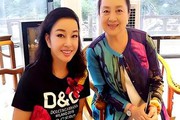 74岁刘晓庆同框张金玲。一张塑颜显年轻，一张从容老去更优雅