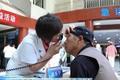 近视眼老了会老花眼吗？白内障、青光眼早期不用治疗？专家解读