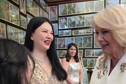 李湘带王诗龄再赴英国贵族晚宴，15岁女儿一身行头超16万！网友：富养过头了？