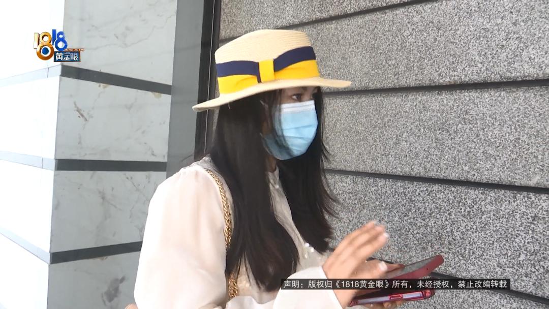 “珍爱网”红娘推荐男嘉宾，看过其中一人的资料后，她生气了