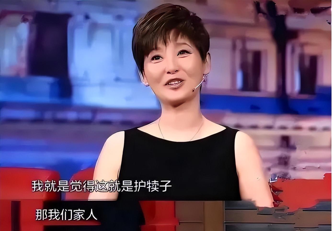 传离婚800次，徐帆携养女硬核辟谣：我们家像502胶水一样粘