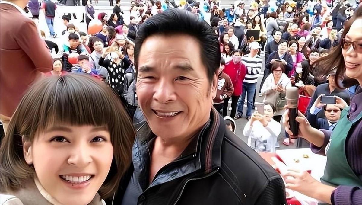 一妻五妾“六人同房”，每人每月7万零花钱，71岁又娶第七房小娇妻