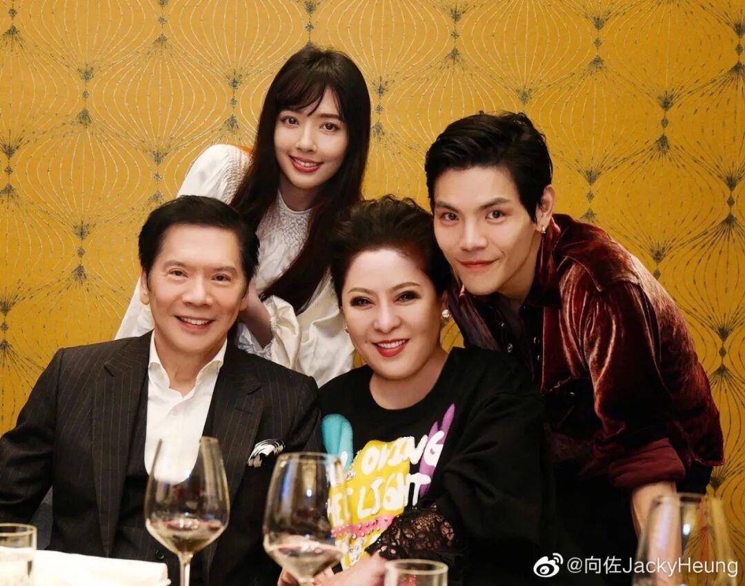 向华强称捧儿子向佐是最大败笔，十年后他却成了骄傲：曾斥资数亿为向佐量身打造电影