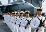 日本自卫队动手!中日海上正面交锋,解放军从不令人失望