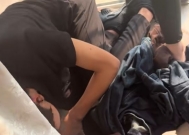 男子回家发现妻子不忠,男小三趴飘窗上不敢动:连裤子都没穿