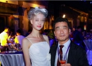 第一美女记者:色诱市长,因"口水战"落网,被捕时人在床上