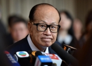 李嘉诚套千亿撤离英国电网,深耕15年离场,为何不卖国企?