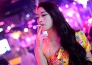 女子结婚当天,被伴郎认出曾做过小姐,伴郎:有些面熟