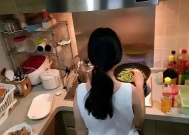 丈夫特殊癖好让妻子绝望!报警8次无果,妻子最终被丈夫打死