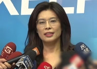 郑丽文返台后,岛内民调曝光,位列倒数第三,与沈伯洋持平?