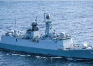 中国油轮在霍尔木兹海峡硬闯美军封锁线!第二次,被堵回来了