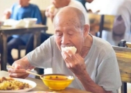 早上为什么别吃馒头?医生:不止是馒头,这4物也要少吃
