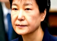 尹锡悦被判无罪,朴槿惠出山公开帮其助选,李在明大势已去?