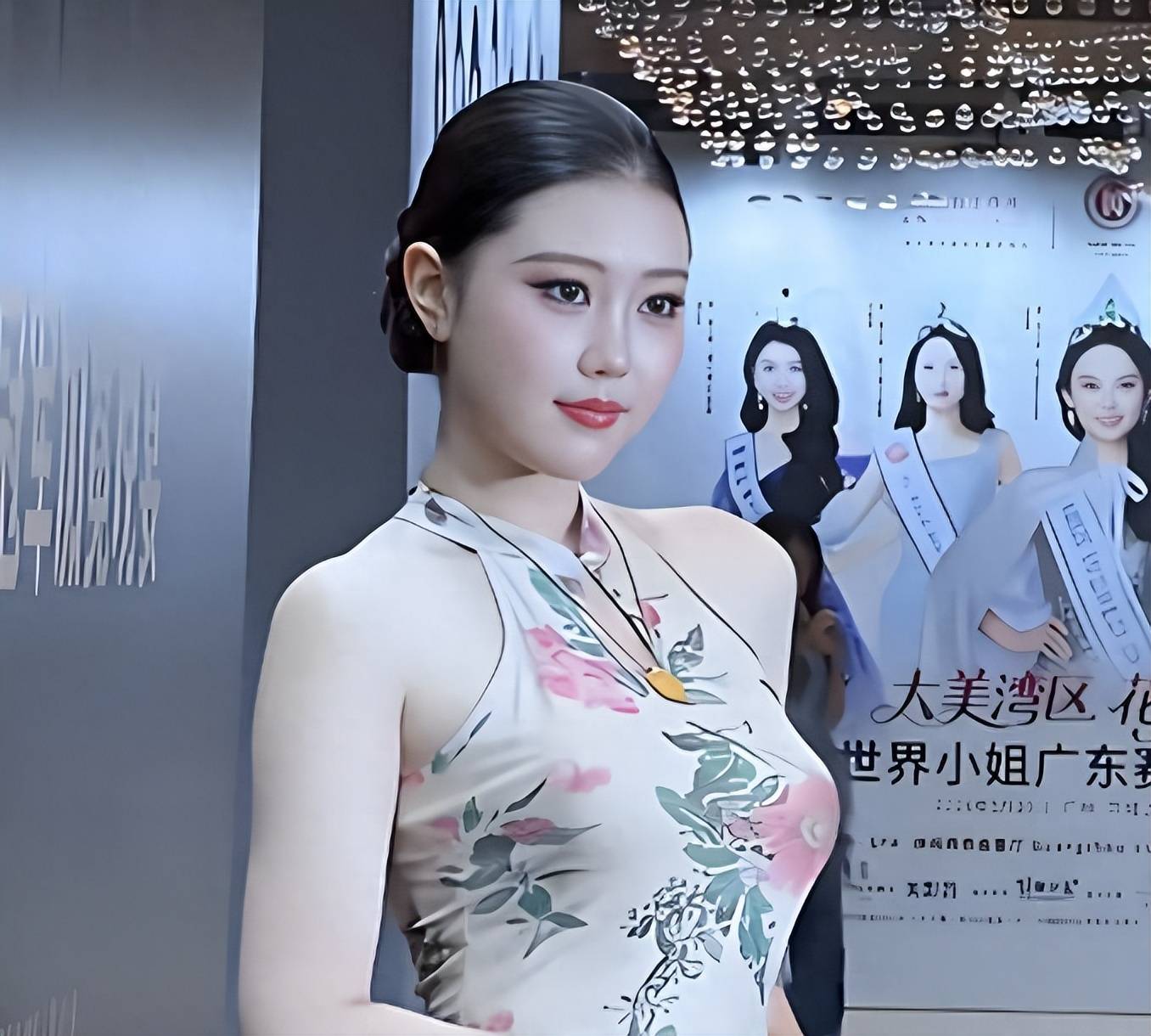 一脸旺夫相，19岁河北姑娘连子欣，当选全球中华小姐选美冠军