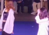 4名女大学生被曝当众热舞走光,视频流出一览无余,真豪爽