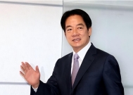 两岸对峙,台海出现变量,赖当局拖星链入局,马斯克已选边战