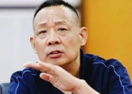 于东来怒批国企!卖美国8000,国内12000,迟早衰败