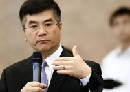骆家辉警告中国:不要自主生产尖端芯片,这不是美国想看到的
