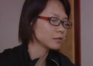 女老师奉旨陪酒,被土管所所长强暴,派出所:戴套不算强暴