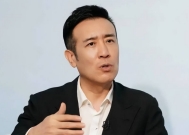 目不识丁、出尽洋相?于和伟金鹰奖发言,给内娱明星上了一课