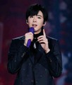 从直播间唱到音综舞台，刘宇宁不当评委甘当“保姆”，背后真相太戳人